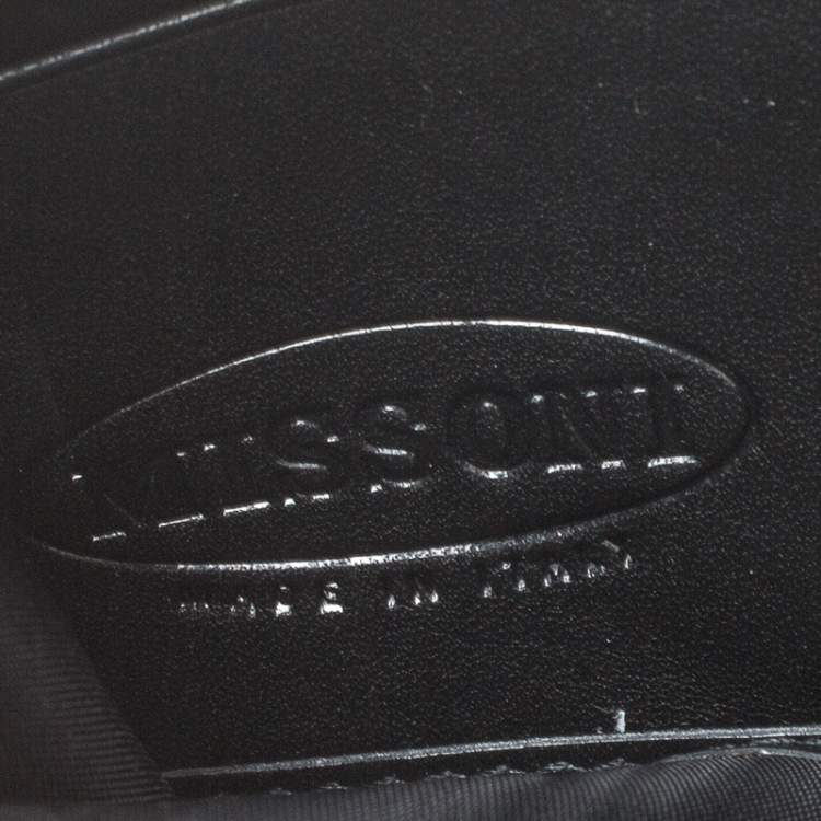 Pre Owned Missoni Black Zigzag Embossed Leather Zip Around Continental Wallet