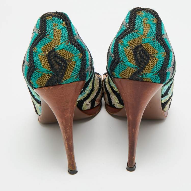 مملوكة مسبقًا Missoni Size 39 Multicolor Knit Fabric Pumps