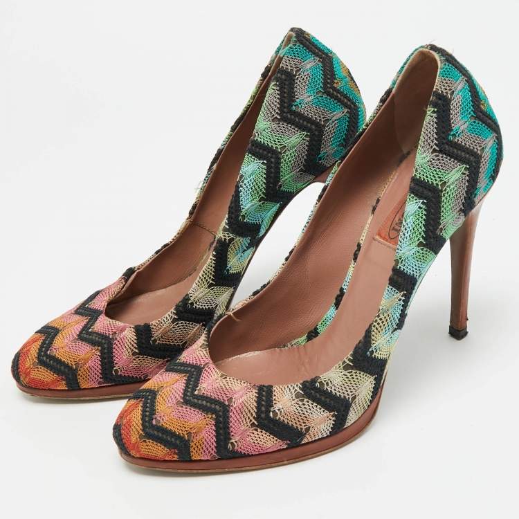 مملوكة مسبقًا Missoni Size 39 Multicolor Knit Fabric Pumps