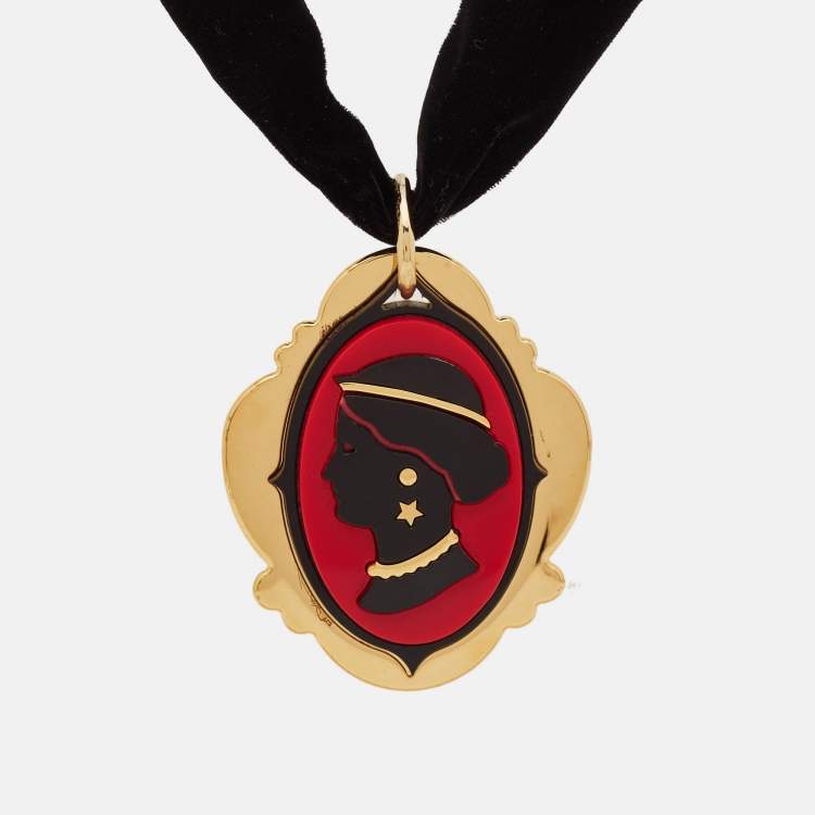 Pre Owned Miu Miu Blac Cameo Composite Velvet Gold Tone Necklace