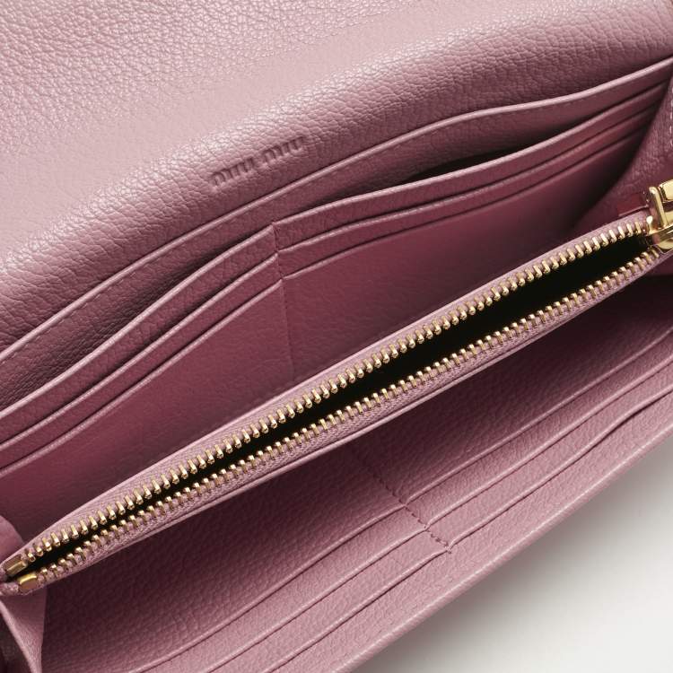 Pre Owned Miu Miu Pink Leather Twist Lock Flap Continental Wallet