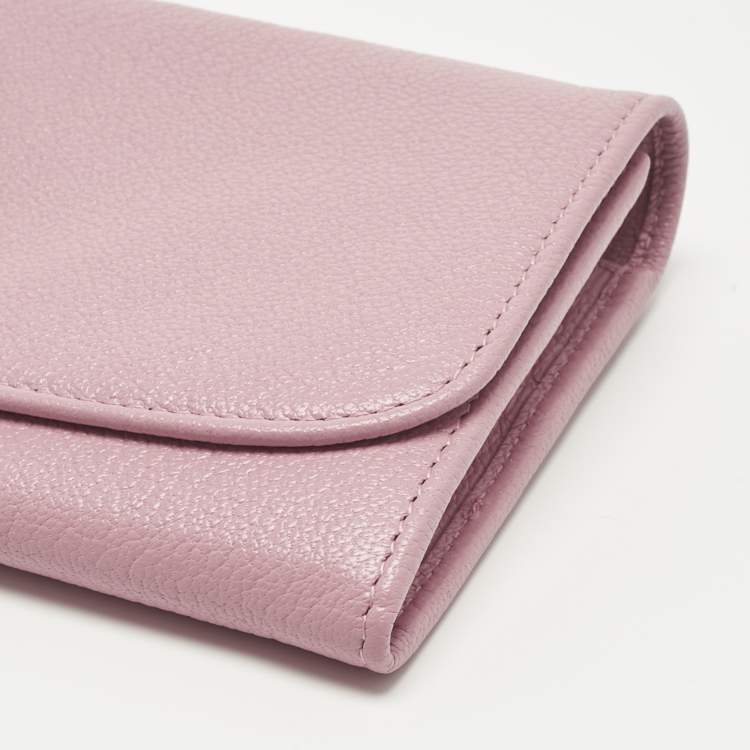Pre Owned Miu Miu Pink Leather Twist Lock Flap Continental Wallet