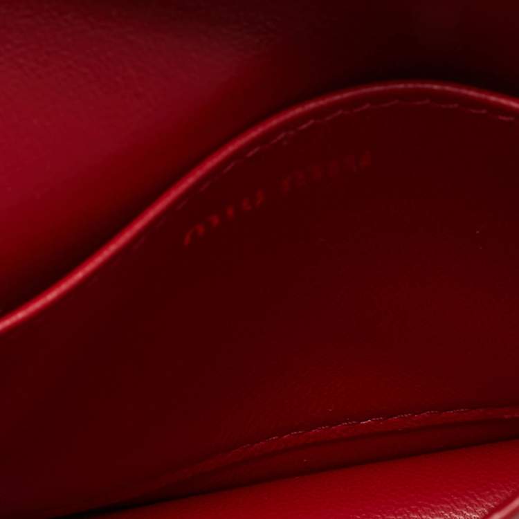 Pre Owned Miu Miu Red Matelassé Leather Wristlet Compact Wallet