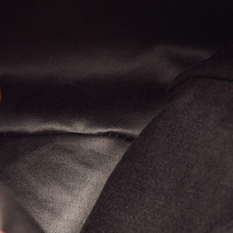 Pre Owned Miu Miu Drawstring Purple/Brown Crochet Pouch 