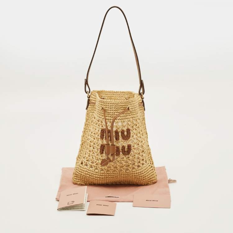 مملوكة مسبقًا Miu Miu Brown/Natural Woven Raffia Mini Bucket Bag