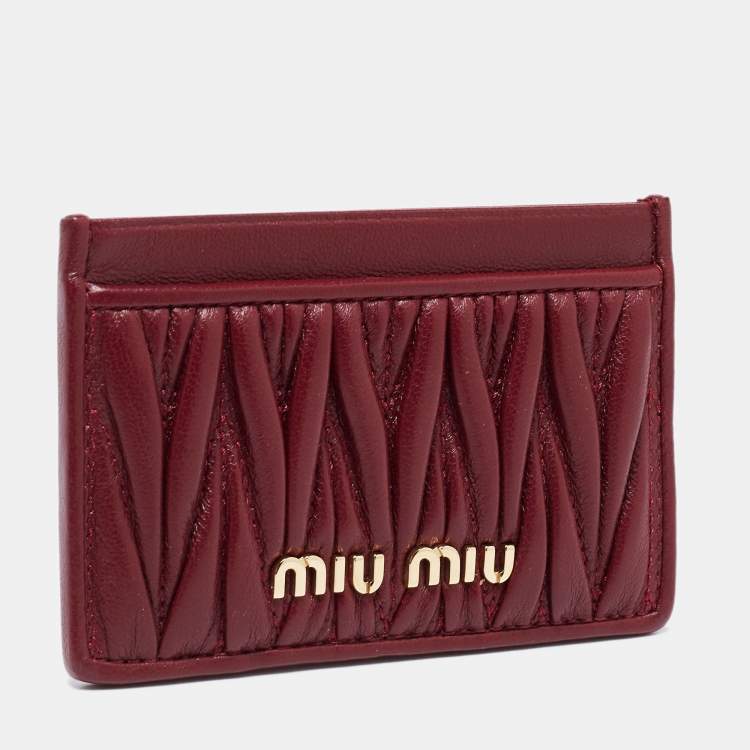 Pre Owned Miu Miu Burgundy Matelassé Leather Card Case