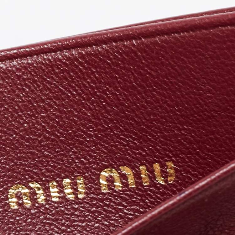 Pre Owned Miu Miu Burgundy Matelassé Leather Card Case