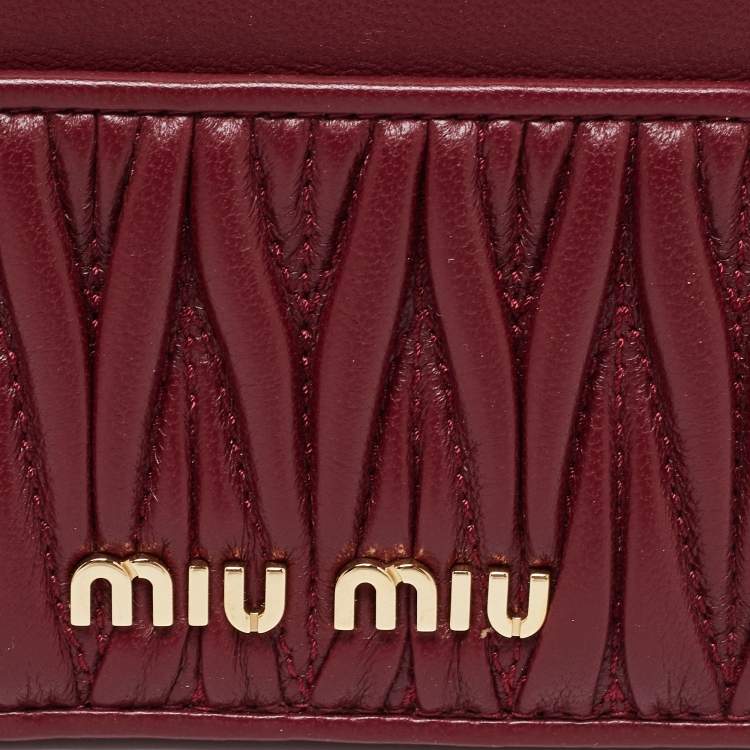 Pre Owned Miu Miu Burgundy Matelassé Leather Card Case