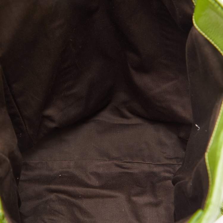 Pre Owned Miu Miu Green Patent Leather Shopper Tote