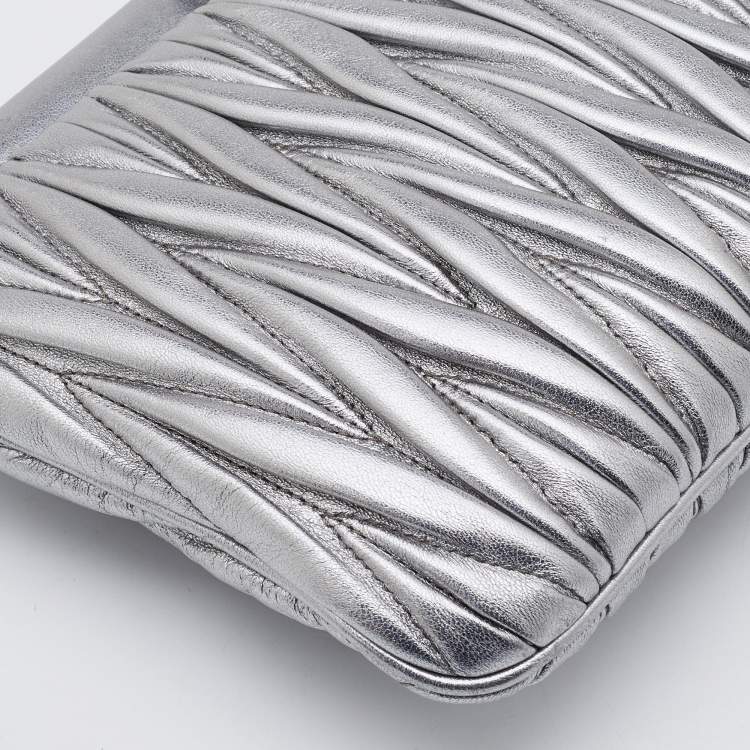 Pre Owned Miu Miu Silver Matelassé Leather Frame Crossbody Bag