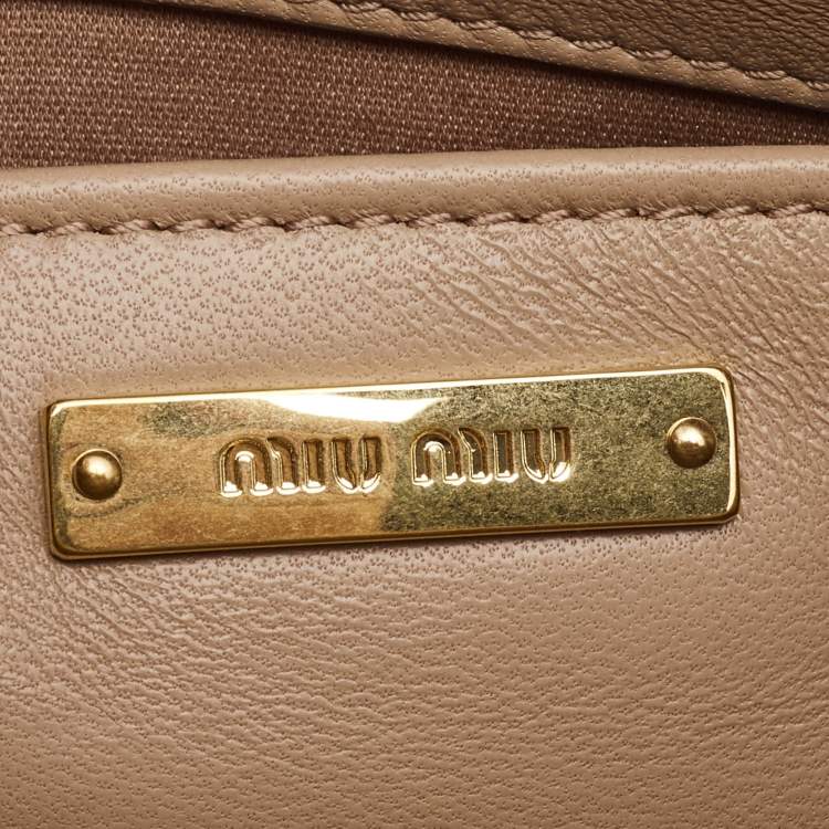 مملوكة مسبقًا Miu Miu Beige Matelassé Leather Shoulder Bag