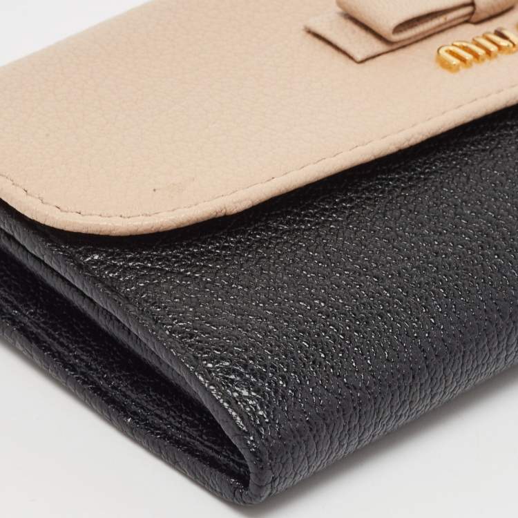 Pre Owned Miu Miu Black/Beige Leather Bow Flap Continental Wallet