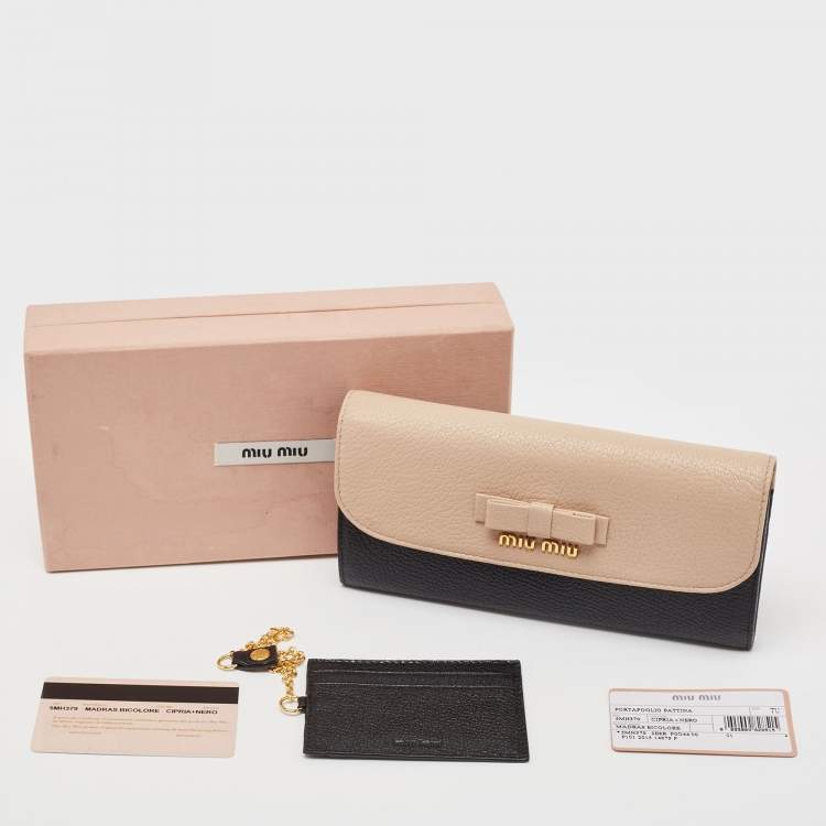 Pre Owned Miu Miu Black/Beige Leather Bow Flap Continental Wallet