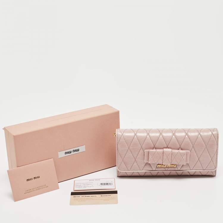 Pre Owned Miu Miu Light Pink Quilted  Leather Continental Flap Wallet