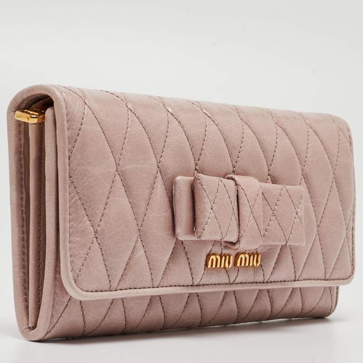 Pre Owned Miu Miu Light Pink Quilted  Leather Continental Flap Wallet