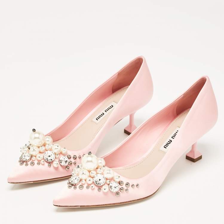 Pre Owned Miu Miu Pink Satin Crystal Embellished Pointed Toe Pumps Size 34
