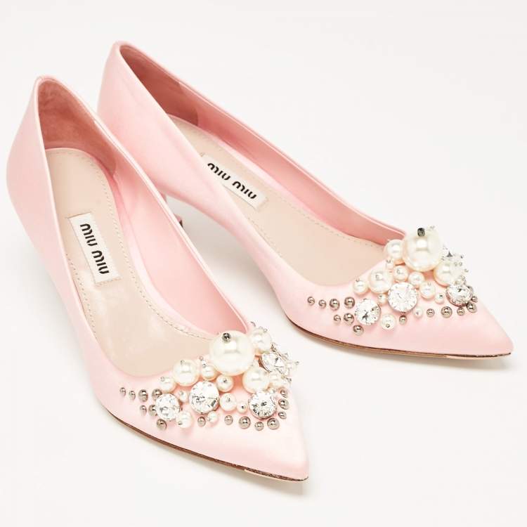 Pre Owned Miu Miu Pink Satin Crystal Embellished Pointed Toe Pumps Size 34