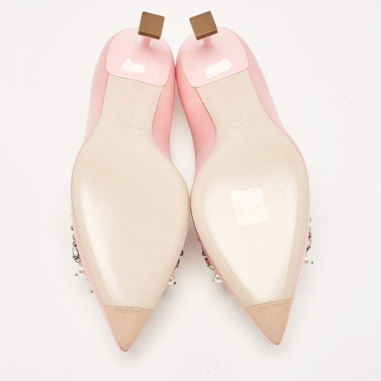 Pre Owned Miu Miu Pink Satin Crystal Embellished Pointed Toe Pumps Size 34