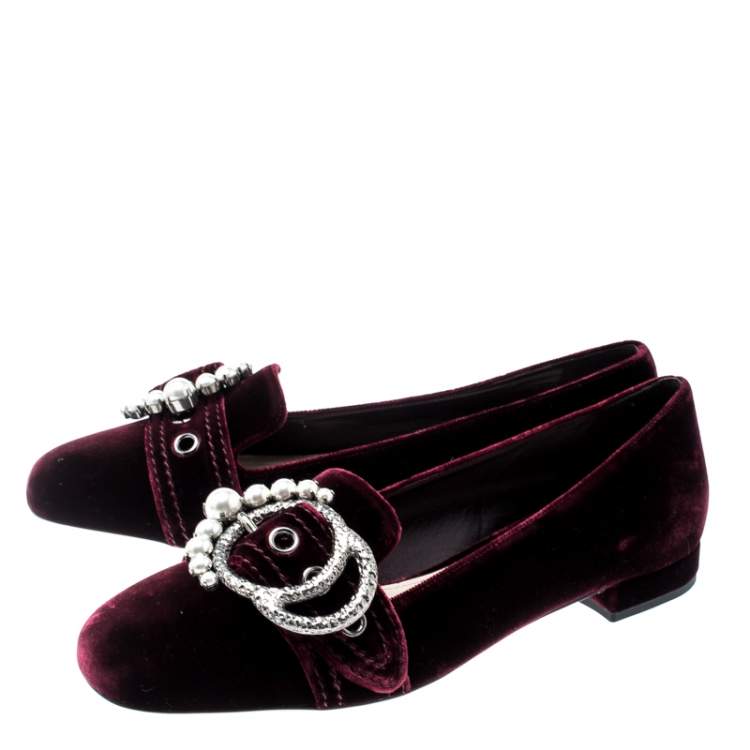 Pre Owned Miu Miu Burgundy Faux Pearl Velvet Flats Size 39