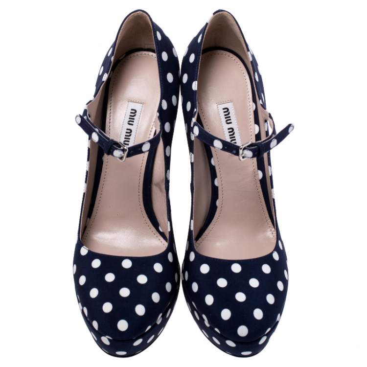 مملوكة مسبقًا Miu Miu Blue Polka Dot Canvas Mary Jane Platform Ankle Strap Pumps Size 39.5 