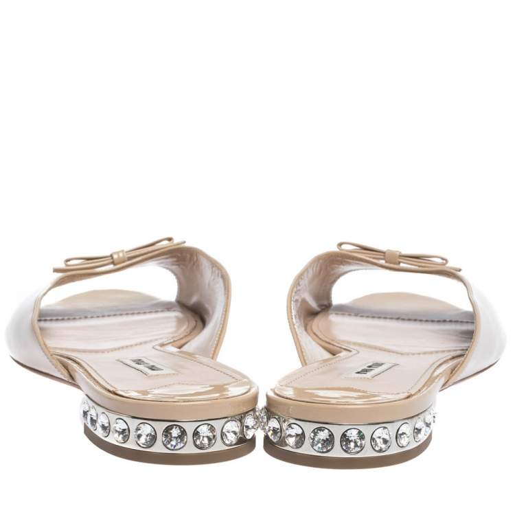 Pre Owned Miu Miu Beige Patent Leather Bow Detail Jeweled Heel Slide Flats Size 41