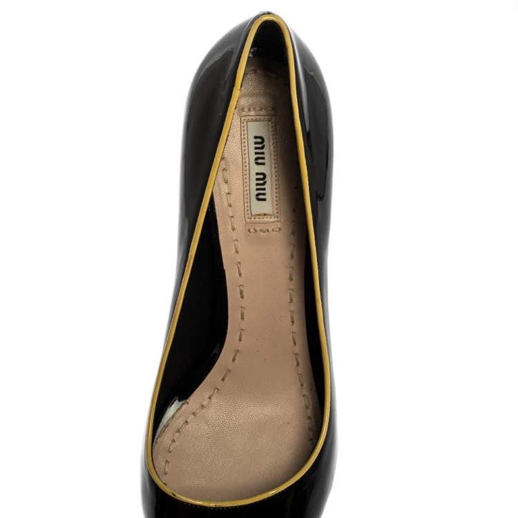 Pre Owned Miu Miu Black/Yellow Patent Leather Open Toe Pumps Size 39