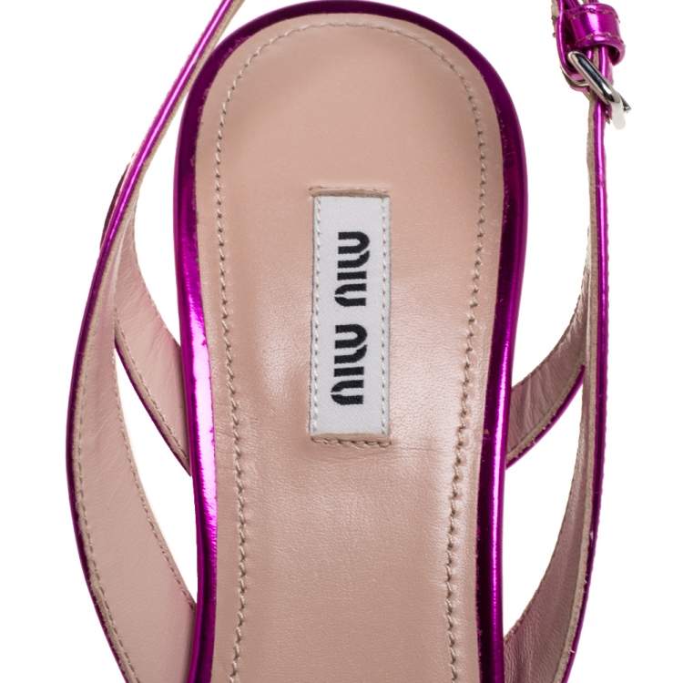 مملوكة مسبقًا Miu Miu Purple Leather Crystal Embellished Slingback Sandals Size 40
