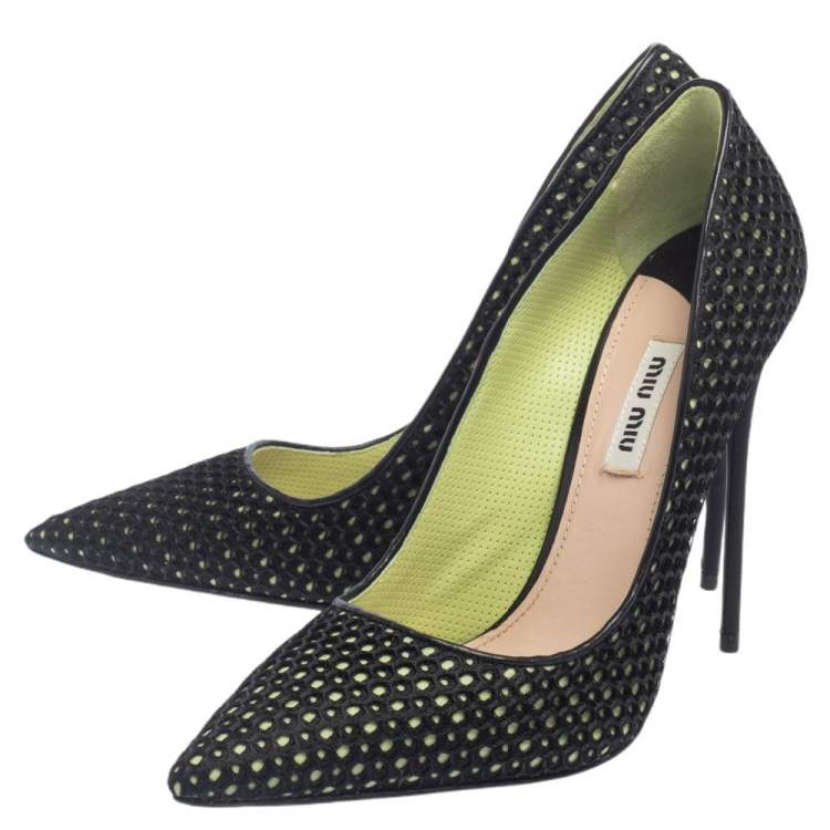 Pre Owned Miu Miu Black/Green Mesh And Fabric Pointed Toe Pumps Size 37.5