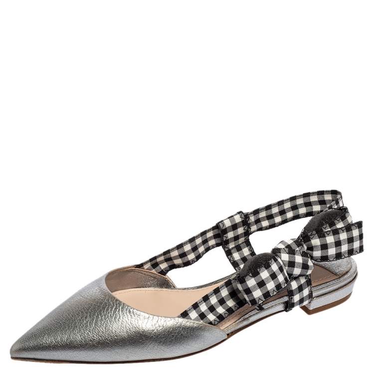 مملوكة مسبقًا Miu Miu Silver Leather And Gingham Fabric Slingback Flat Pumps Size 35