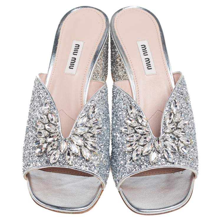 مملوكة مسبقًا Miu Miu Coarse Glitter Crystal Embellished Mules Sandals Size 38.5