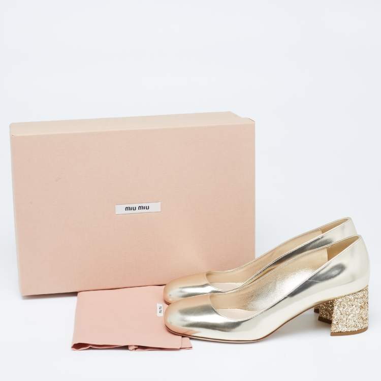 Pre Owned Miu Miu Dull Gold Patent Leather Glitter Heel Round-Toe Pumps Size 37