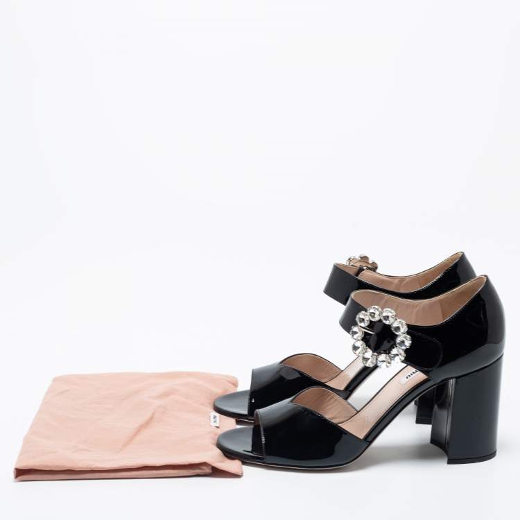 مملوكة مسبقًا Miu Miu Black Patent Leather Mary Jane Pumps Size 40