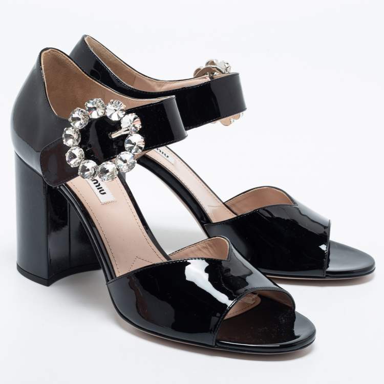 مملوكة مسبقًا Miu Miu Black Patent Leather Mary Jane Pumps Size 40