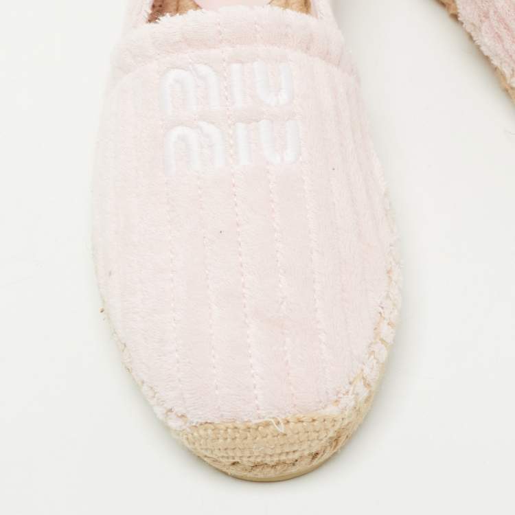 مملوكة مسبقًا Miu Miu Pink Fabric Flat Espadrilles Size 40