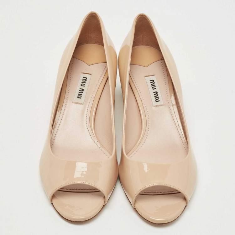 Pre Owned Miu Miu Beige Patent Leather Crystal Embellished Peep Toe Pumps Size 37