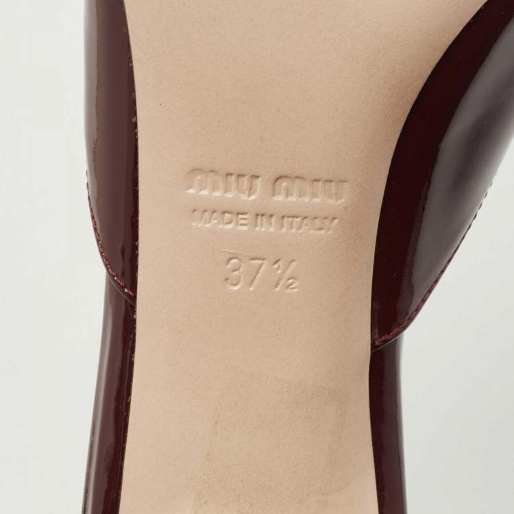 Pre Owned Miu Miu Burgundy Patent Leather Bow Crystal Embellished Block Heel Slide Sandals Size 37.5