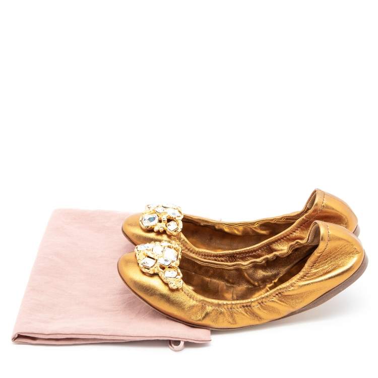 Pre Owned Miu Miu Metallic Gold Leather Crystal Embellished Scrunch Ballet Flats Size 38.5