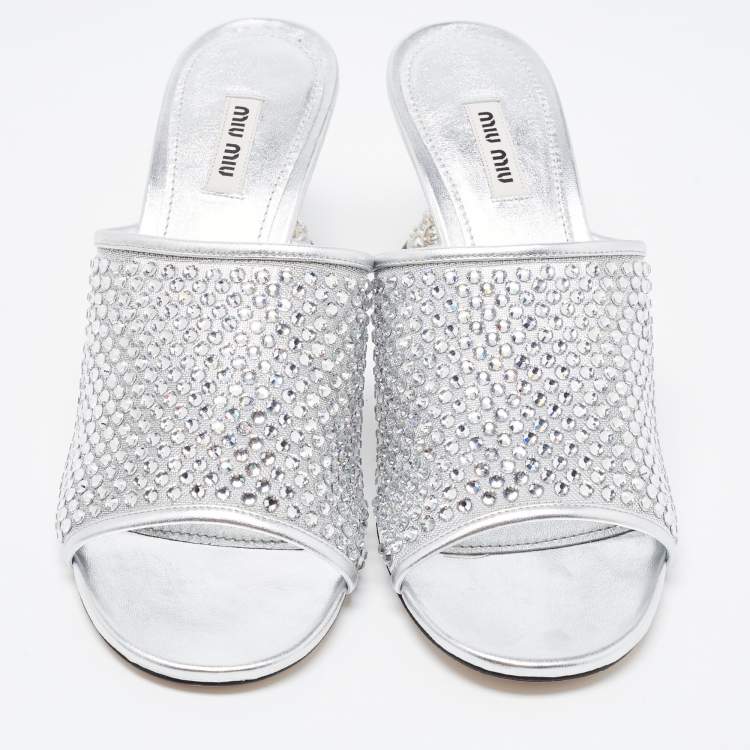 مملوكة مسبقًا Miu Miu Silver Mesh and Leather Rhinestone Embellished Slide Sandals Size 41