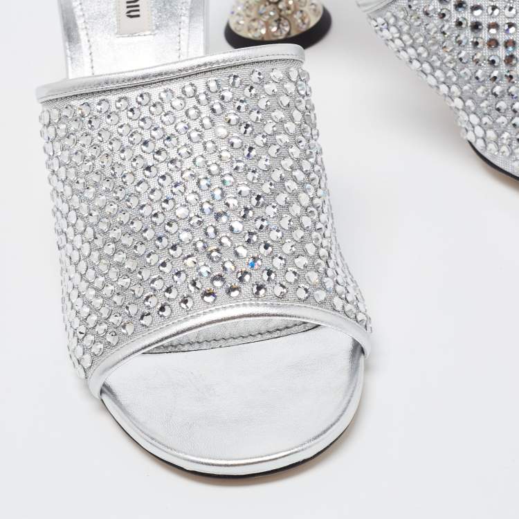 مملوكة مسبقًا Miu Miu Silver Mesh and Leather Rhinestone Embellished Slide Sandals Size 41