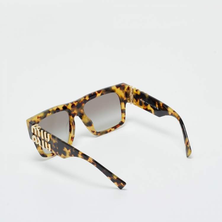 Pre Owned Miu Miu Tortoise Brown/Black Gradient Logo Square Sunglasses