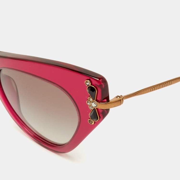 Pre Owned Miu Miu Magenta/Black Gradient Embellished Cat-eye Sunglasses