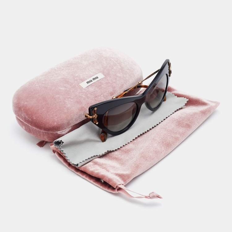 Pre Owned Miu Miu Black/Grey Gradient SMU 04P Embellished Cat-eye Sunglasses