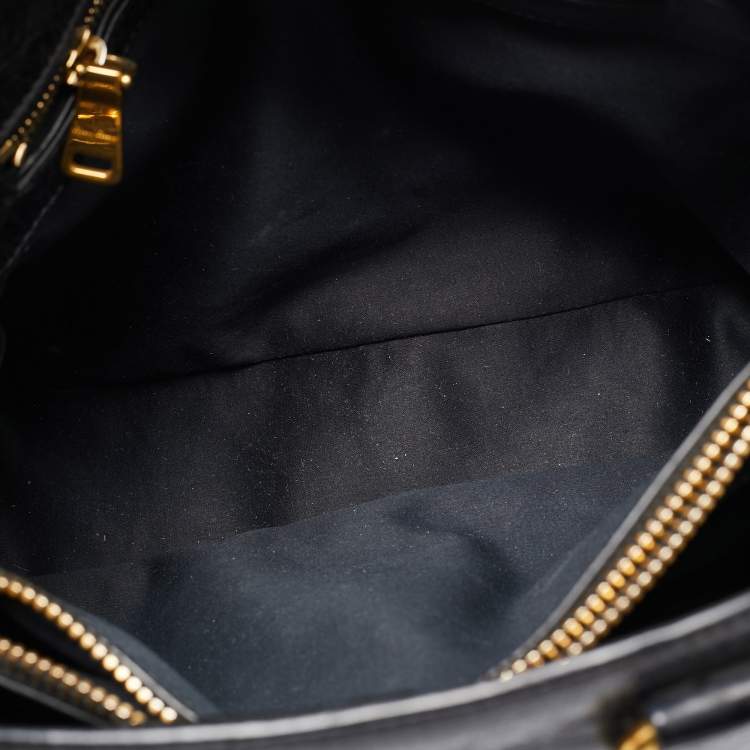 Pre Owned Miu Miu Black Vitello Leather Middle Zip Tote