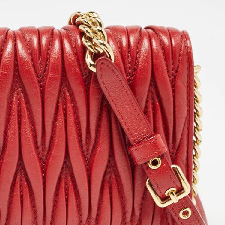 Pre Owned Miu Miu Red Matelasse Leather Flap Wallet On Chain