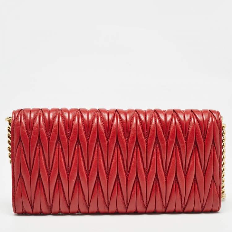 Pre Owned Miu Miu Red Matelasse Leather Flap Wallet On Chain