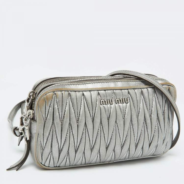 Pre Owned Miu Miu Silver Matelassé Leather Double Zip Crossbody Bag