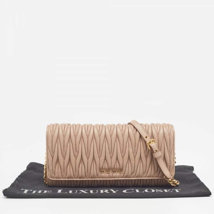Pre Owned Miu Miu Beige Matelassé Leather Wallet On Chain