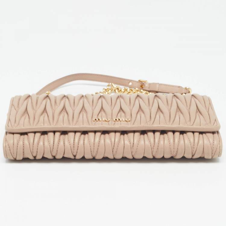 Pre Owned Miu Miu Beige Matelassé Leather Wallet On Chain