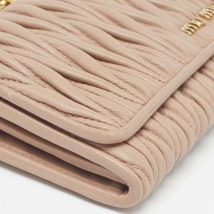 Pre Owned Miu Miu Beige Matelassé Leather Wallet On Chain