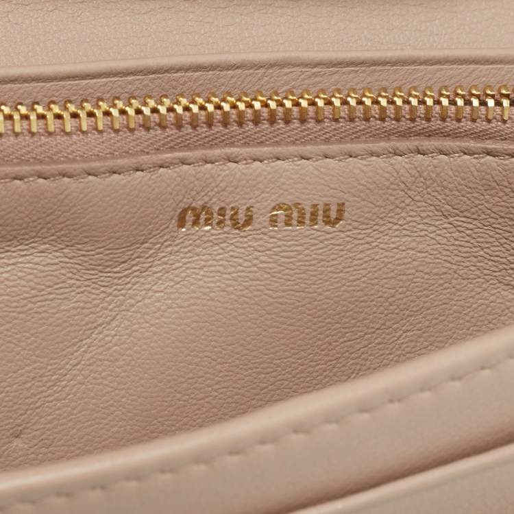 Pre Owned Miu Miu Beige Matelassé Leather Wallet On Chain